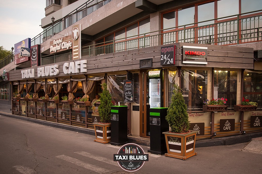 Taxi Blues Café     