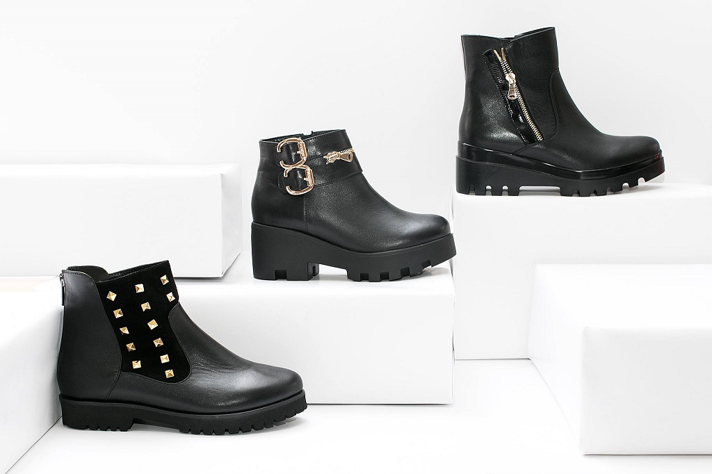 Cristina &icirc;ncălțăminte