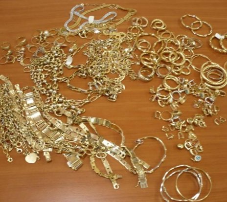 Предложение - Personal necalificat pentru sortarea bijuteriilor/accesoriilor